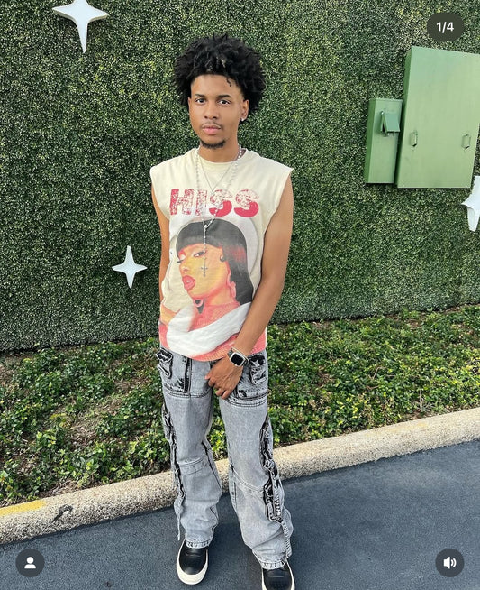 Hiss Graphic tee